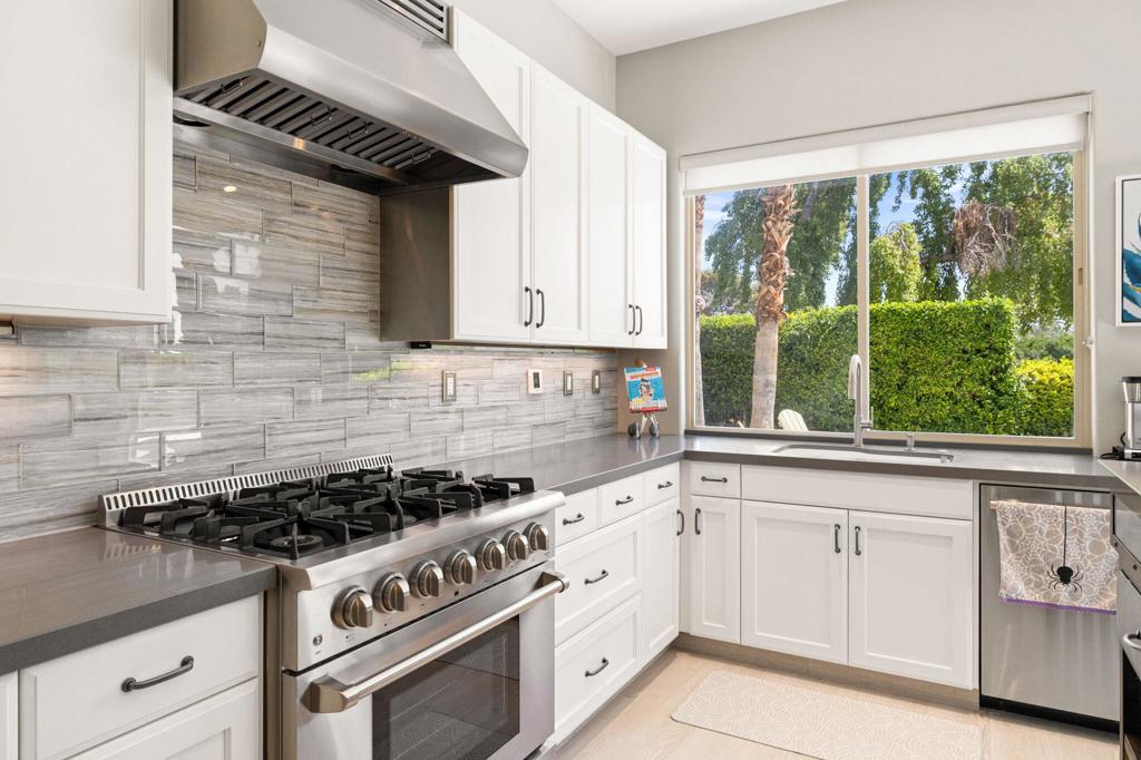 Rancho Mirage C.C. - Residential