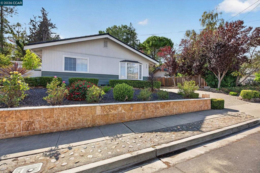 429 Roanoke Dr