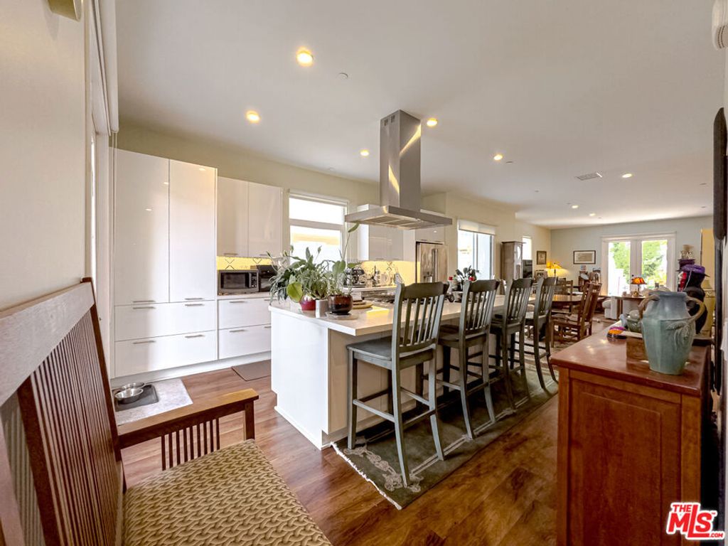listing image 130721155569746522065