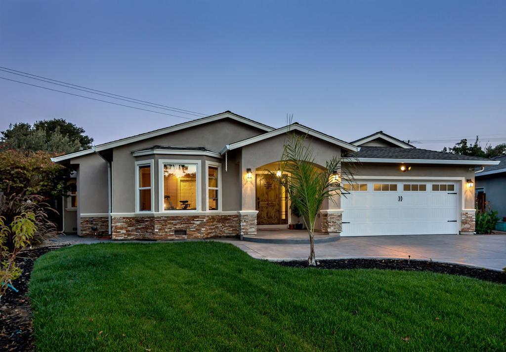 10842 E Estates Drive