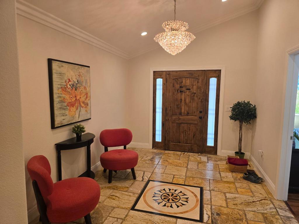 10842 E Estates Drive