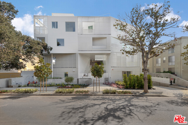 Fully furnished two-bedroom unit for lease at 1030 N Kings Rd, which is a brand new condo development in WeHo. The unit features airy, open-plan living with expansive window walls and ten-foot ceilings. Chef-caliber, Bauformat kitchens boast mobile waterfall-style islands, raw wood cabinetry, and Miele appliances. Master suite features walk-in closet designed by Closet Factory. Bathrooms feature Bauformat oak vanities and TOTO porcelain sinks. The unit has an oversized balcony that highlights the indoor-outdoor Californian living. Laundry in unit and extra storage in garage.