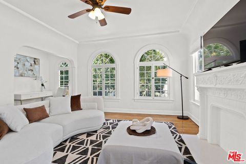 Photo of 444 N Orange Grove Avenue #444 1/2, Los Angeles, CA 90036 (MLS # 26655699)