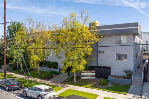 Photo of 4406 Cahuenga Boulevard #109A, Toluca Lake, CA 91602 (MLS # BB26087921)