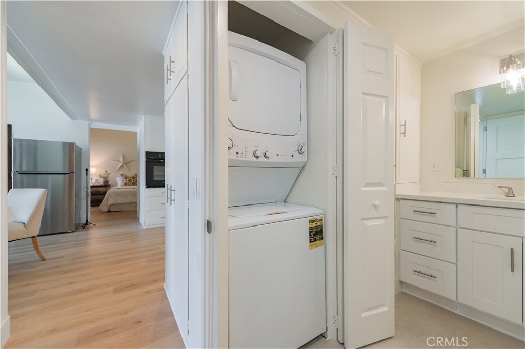 13902 Thunderbird 8J