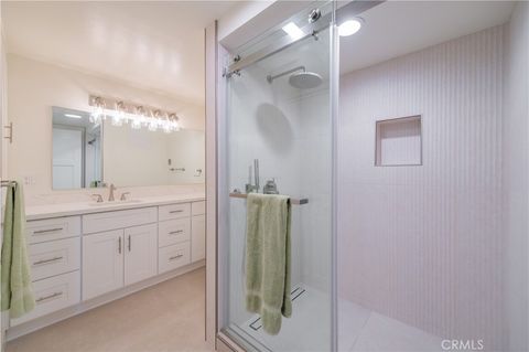 13902 Thunderbird 8J Seal Beach CA 90740