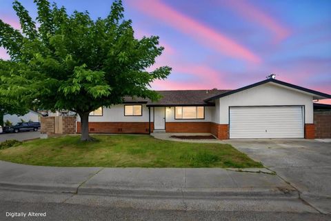 Photo of 830 Morgan Lane, Rio Vista, CA 94571 (MLS # ML82045193)