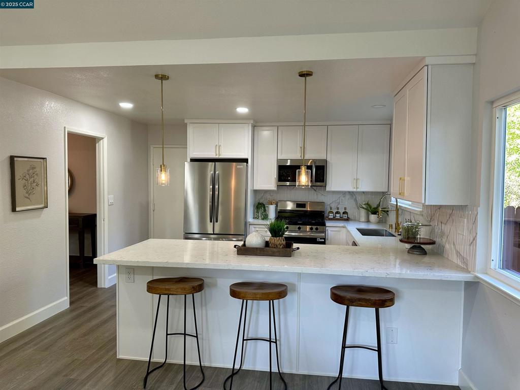 PINOLE VALLEY - Residential