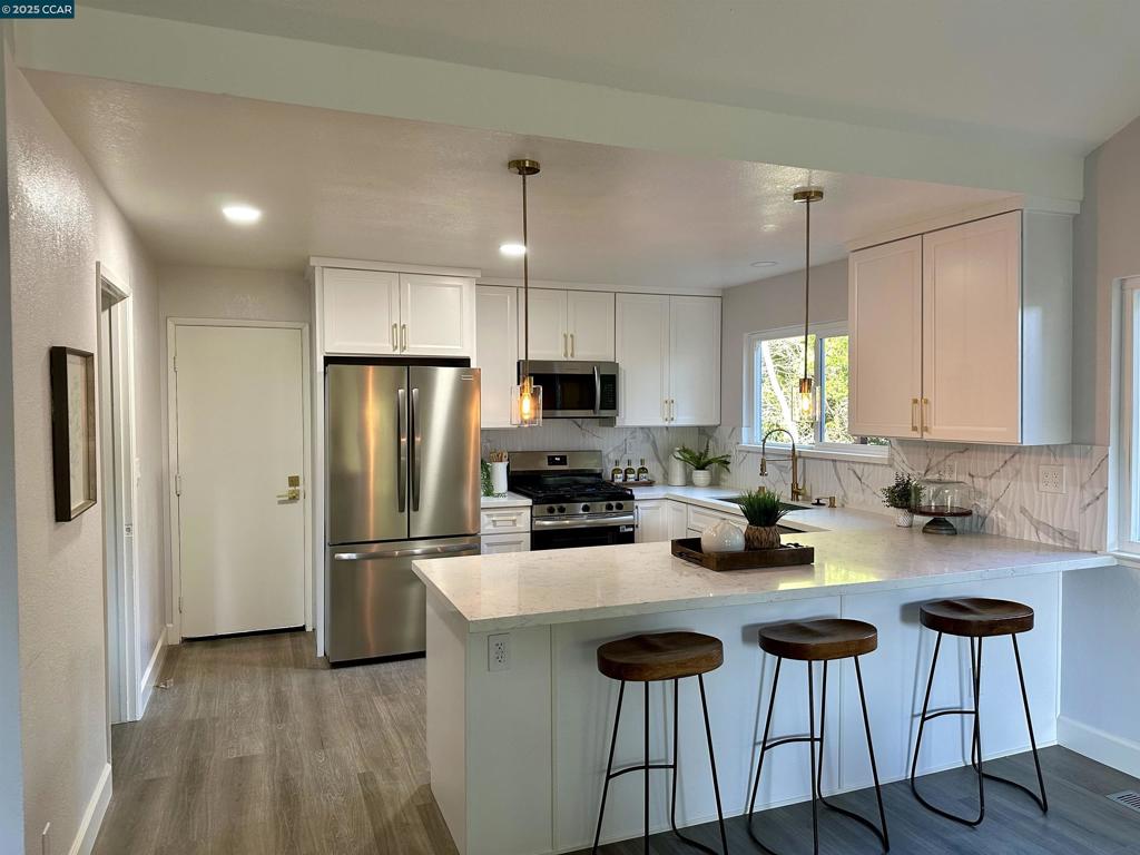 PINOLE VALLEY - Residential