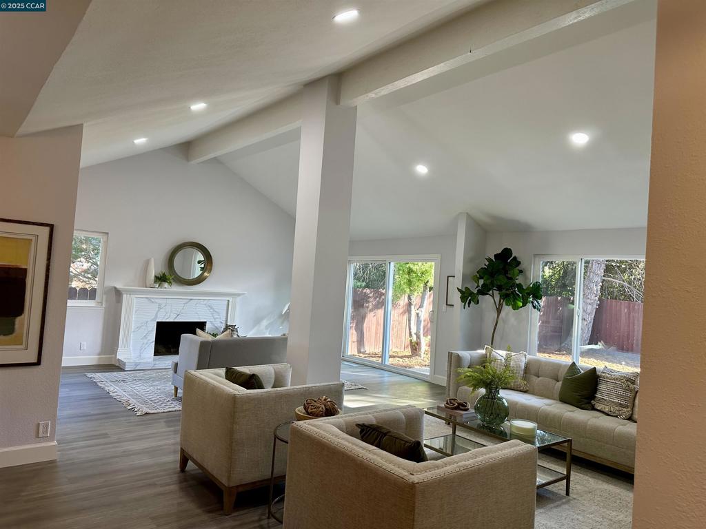 PINOLE VALLEY - Residential