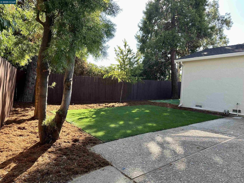 PINOLE VALLEY - Residential