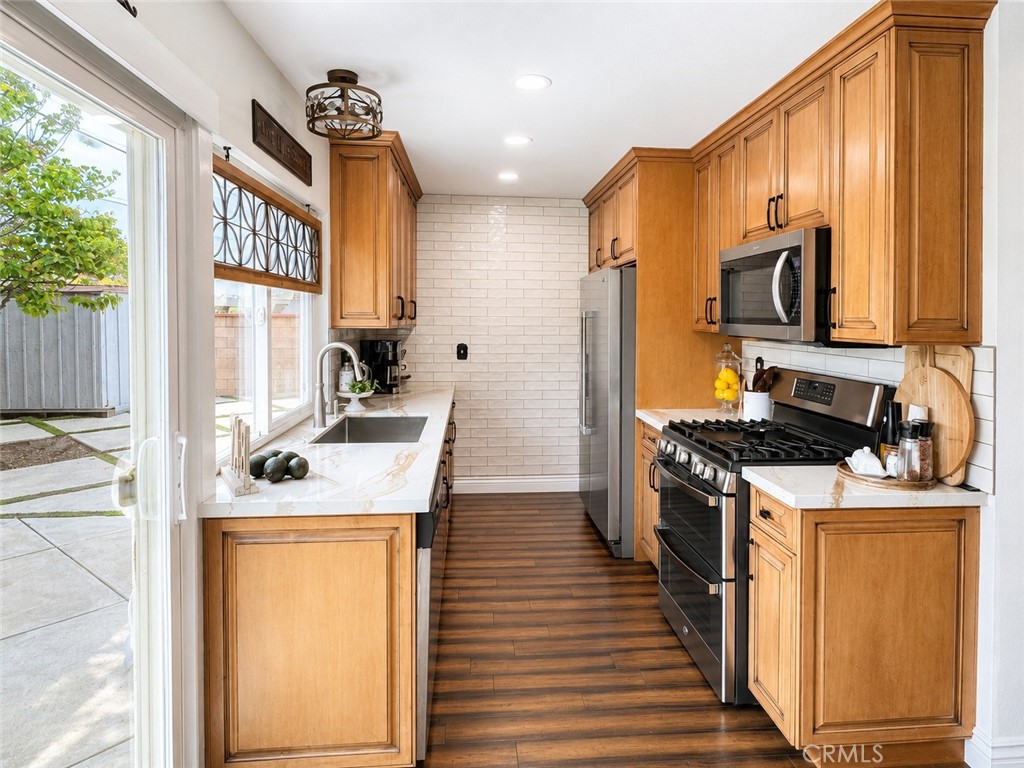 4002 Yellowstone Circle