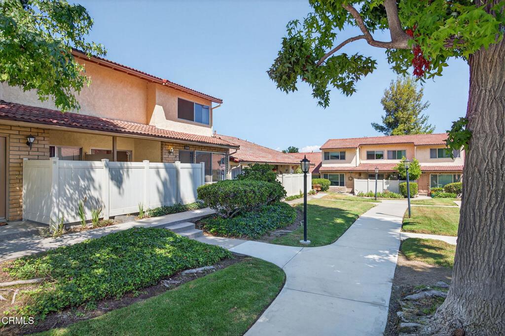 Cute as a Button & Bursting with Charm!
Freshly painted, this delightful Newbury Hill gem features 3 bedrooms and 2 bathrooms, nestled in the sun-kissed enclave of Conejo Valley.Step inside and be greeted by a light-filled open floor plan where the living room, dining area, and kitchen flow seamlessly together--leading effortlessly to your own private patio retreat. Expansive windows invite sunshine to pour in. The primary suite comes with a spacious walk-in closet and vaulted ceiling. Thoughtful amenities--like an in-home washer/dryer and attached 2-car garage--make daily living a breeze.Outside, you'll find a sparkling community pool and scenic walking paths.With its prime location close to fine shopping, dining, the 101 freeway, and beautiful hiking trails, this home truly offers the best of comfort, convenience, and California living.Don't wait--come see it today and fall in love with your dream home in Newbury Hill!