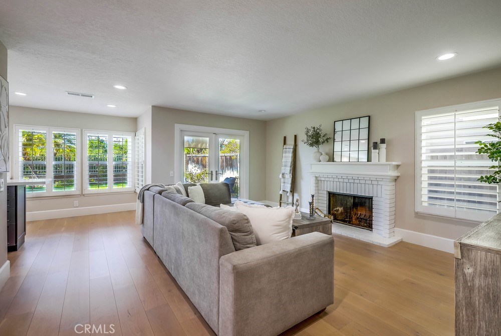 Mariposa (MAR) - Residential