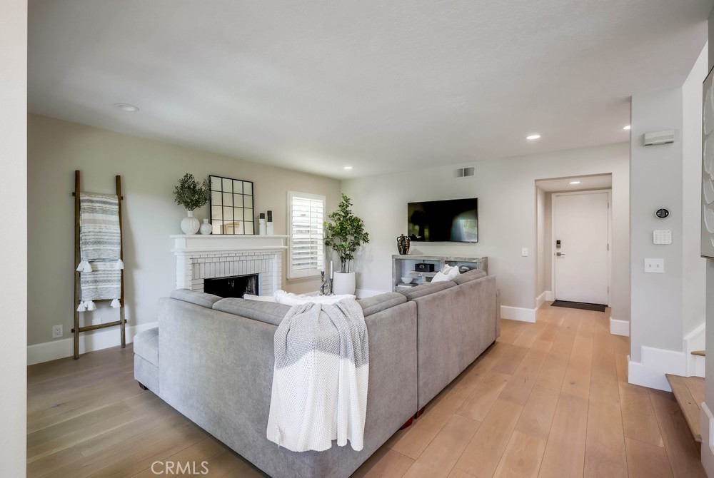 Mariposa (MAR) - Residential