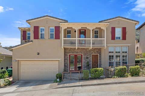 Photo of 2785 Ridgegate Row ROW, La Jolla, CA 92037 (MLS # 260018427SD)
