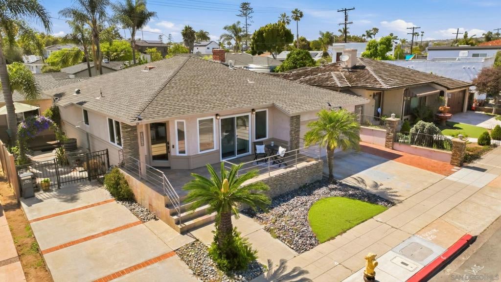 3634 Crown Point Dr