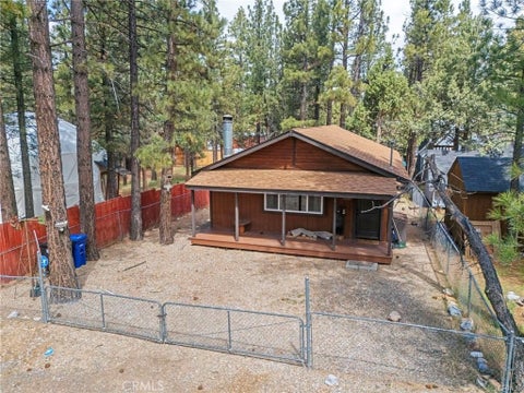 Photo of 2051 6th Ln, Big Bear City, CA 92314 (MLS # DW26193744)