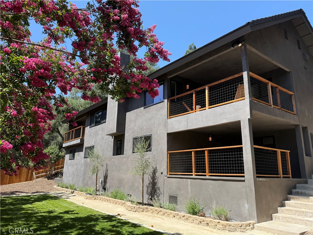 Properties 1 521 Fremont Drive