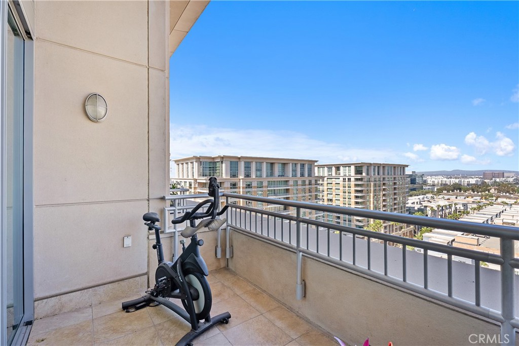 The Plaza (5000 and 8000) (PLZA) - Residential
