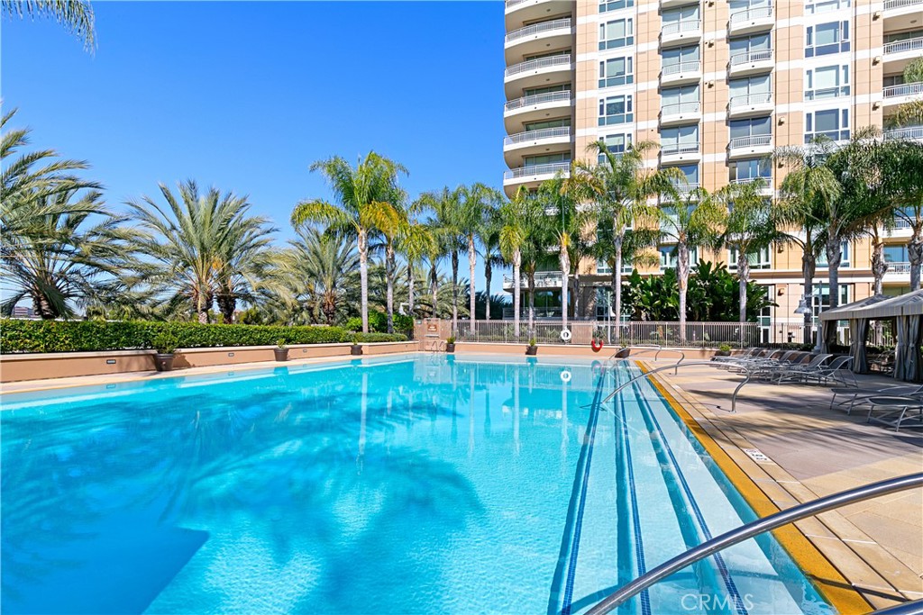 The Plaza (5000 and 8000) (PLZA) - Residential