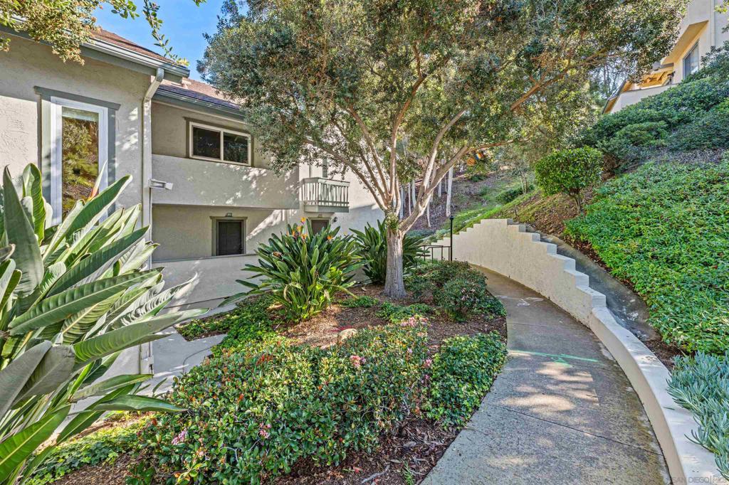 7049 Park Mesa Way 90