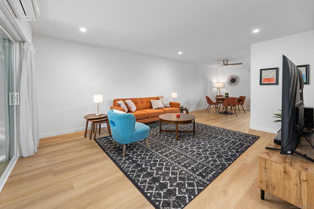 7049 Park Mesa Way 90