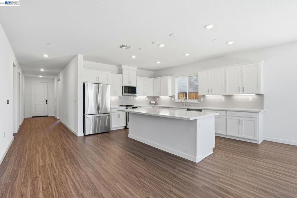 1016 Bluebell Circle