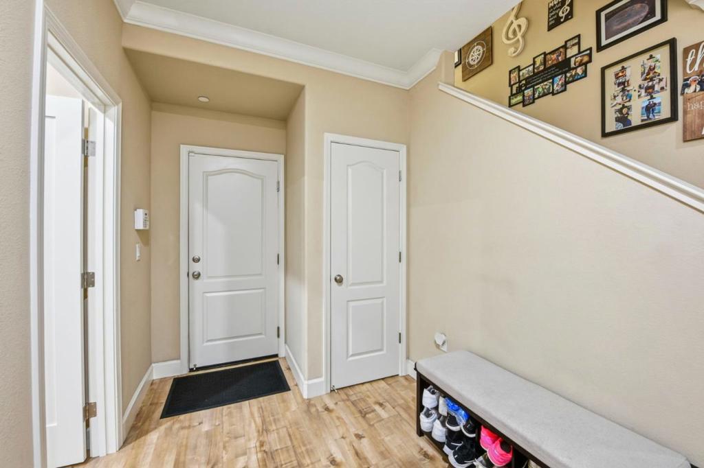 56 Regency Place