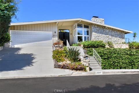 Photo of 4347 Coronet Drive, Encino, CA 91316 (MLS # SR26104460)