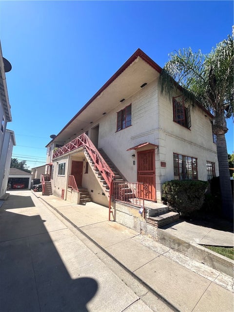 Photo of 4140 W Slauson Ave #5, Los Angeles, CA 90043 (MLS # PW26142155)