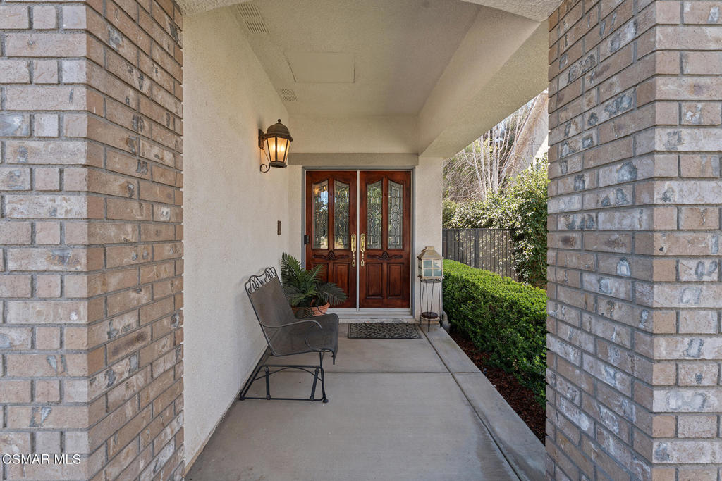 1775 Red Robin Place