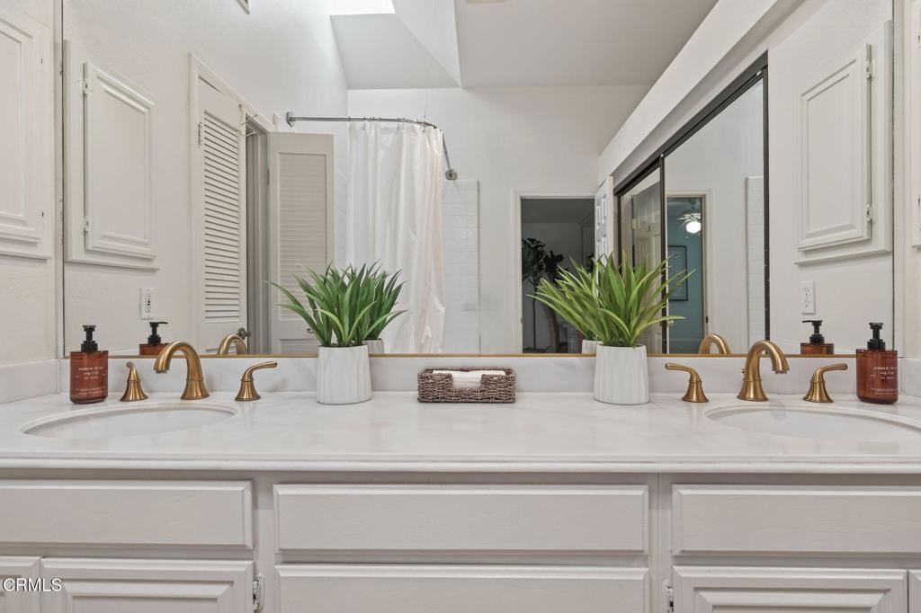Stonehedge 6 - 3886 - Residential
