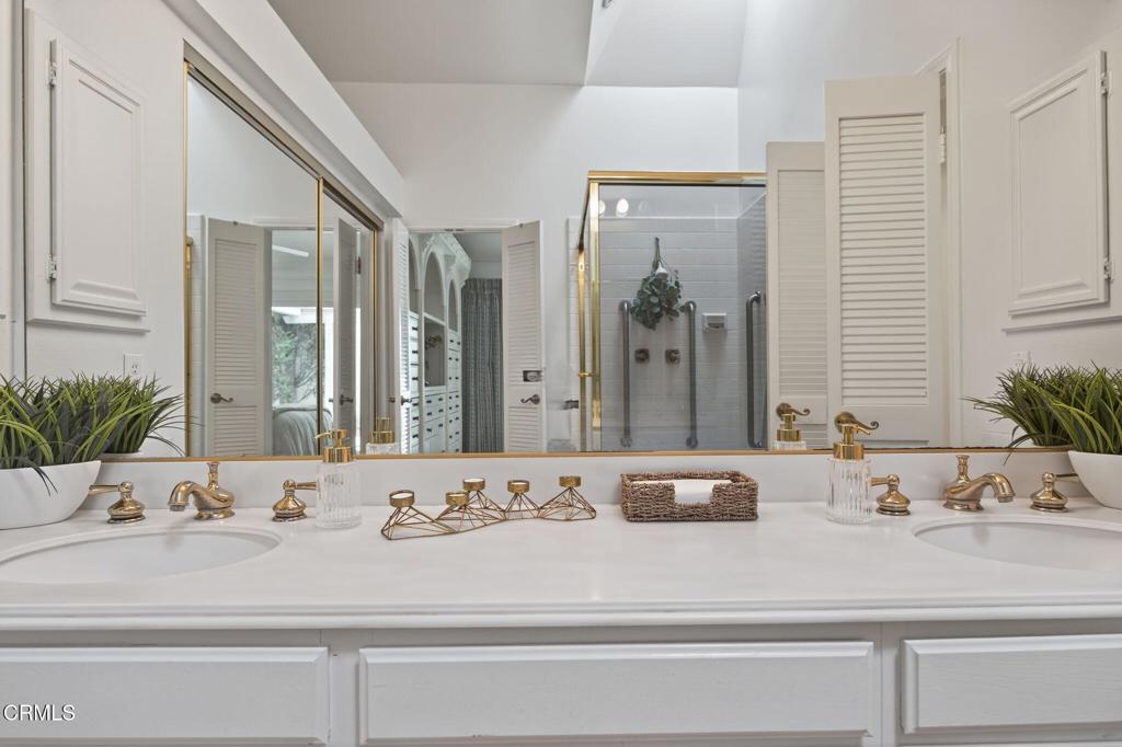 Stonehedge 6 - 3886 - Residential