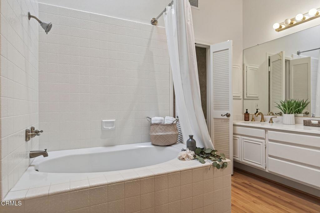 Stonehedge 6 - 3886 - Residential
