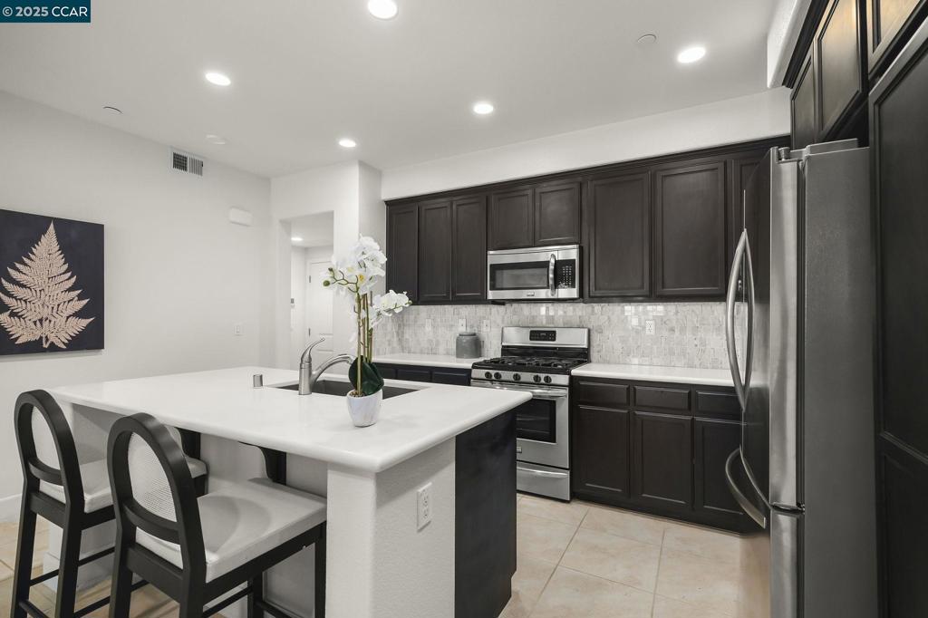 NEWARK - Residential