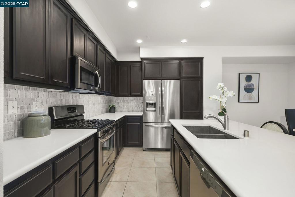 NEWARK - Residential