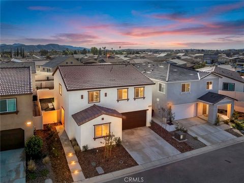 1489 Goldenbrush Way Banning CA 92220