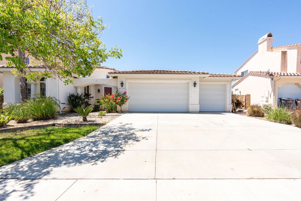 21715 Pink Ginger Court