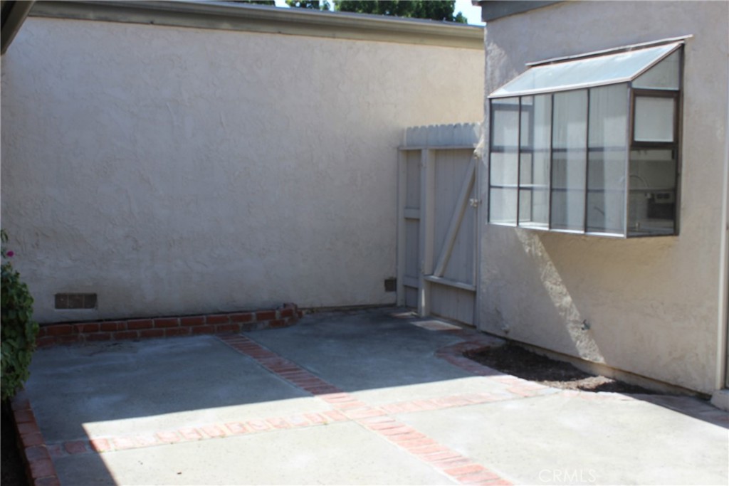 Casa De Laguna (CL) - Residential