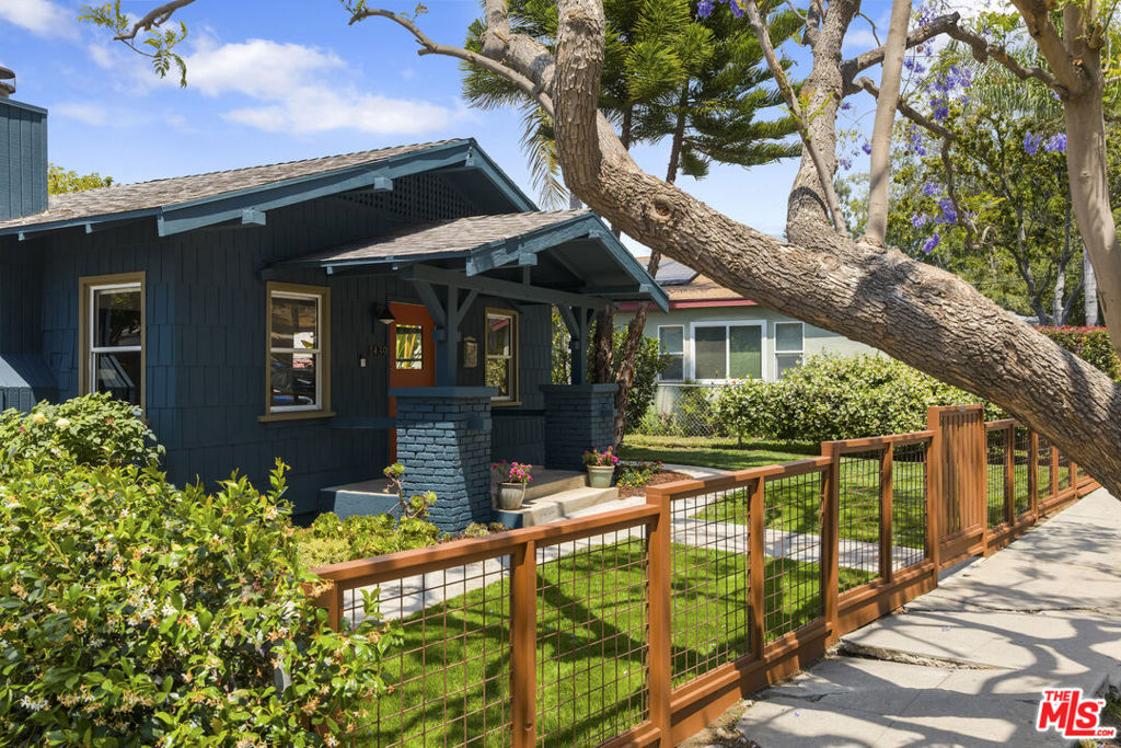 1439 Oak Grove Drive