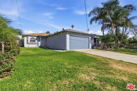 Photo of 3421 W 113th Street, Inglewood, CA 90303 (MLS # 25585885)