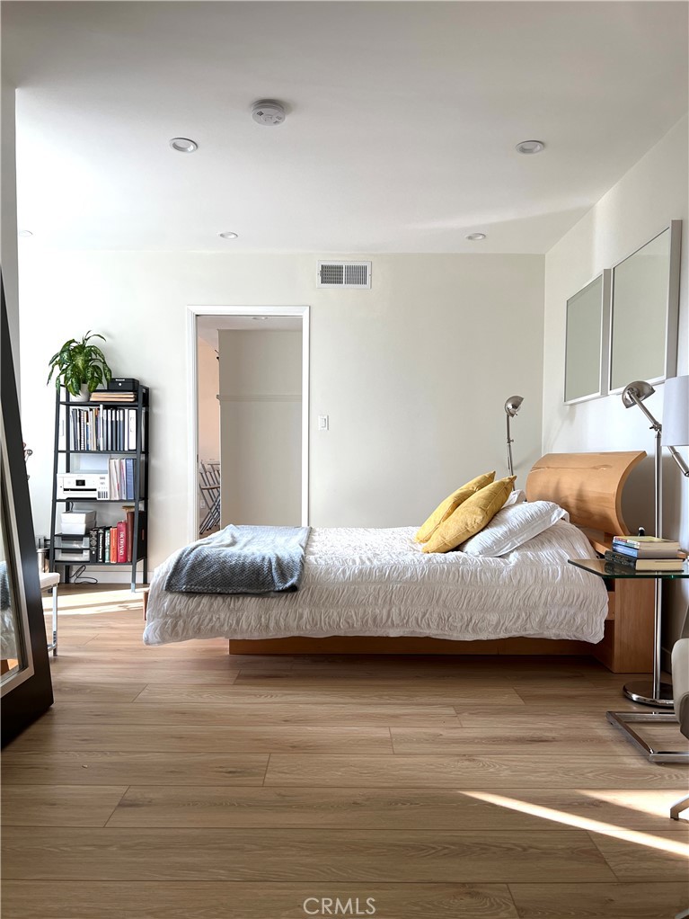 Nestled in the very vibrant center of Los Feliz, this beautifully updated 1-bedroom, 1-bathroom condo offers a rare opportunity to own a home in one of LA’s most desirable neighborhoods. Located on the top floor, this inviting unit boasts many modern upgrades, including new flooring, high-efficiency LED recessed lighting, and a redesigned kitchen featuring stainless steel appliances and brand-new countertops. The spacious living room opens to a generous private balcony with sweeping views of the Verdugo Mountains and Los Feliz Boulevard. Enjoy unmatched convenience with easy access to the I-5 Freeway and Los Feliz Boulevard, placing you just 15 minutes from Glendale, Pasadena, the Valley, Downtown LA, and most of Hollywood. The unit includes a designated garaged parking space and private storage. HOA dues cover water, gas, electricity, trash, and regular cleaning and maintenance of all common areas. The building has also been recently upgraded with high-efficiency noise-reducing double-pane windows and copper plumbing throughout. This beautiful condo is located just 3-minute walk to Griffith Park’s trailheads, as well as close proximity to the Vermont Tennis Courts and Griffith Park Golf Courses. This turnkey property is also walking distance from the energy and culinary opportunities of Hilhurst and Vermont Avenues and the multitude of coffee shops, bookstores and boutiques that populate the neighborhood. This turn-key unit is ready for the next owner to enjoy this beautiful and inviting living space while exploring everything this wonderful city has to offer.