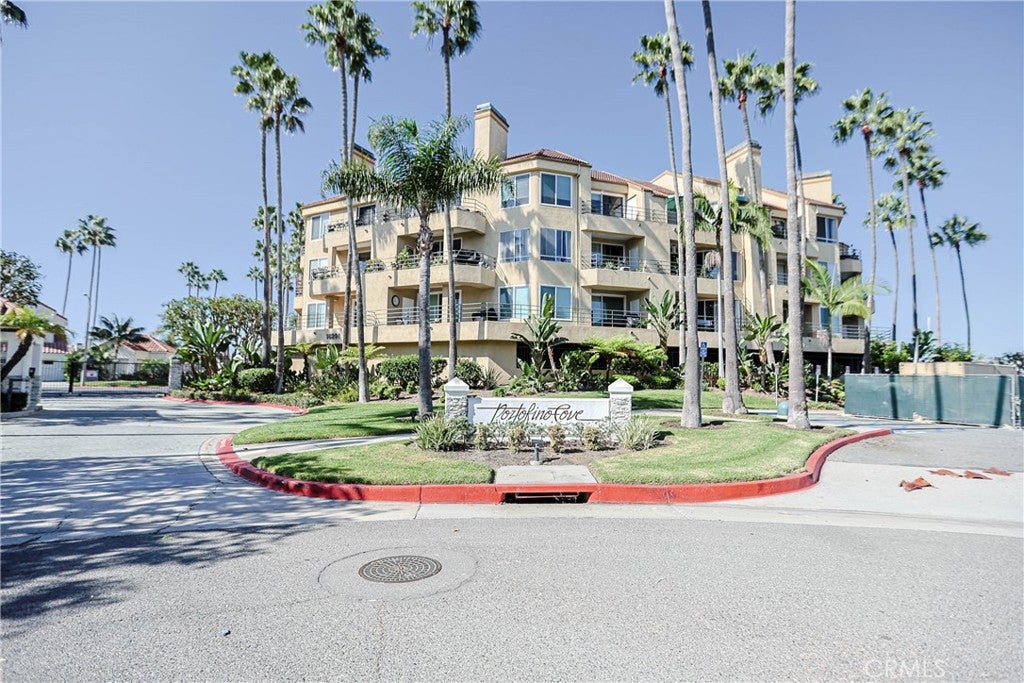 16291 Countess #116 DR