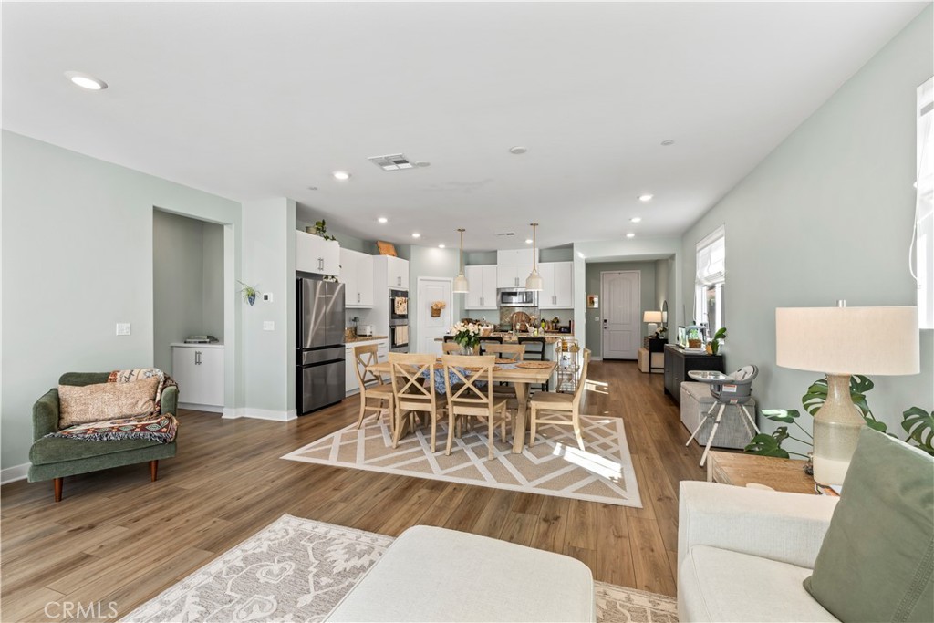 2482 Wagon Wheel Way