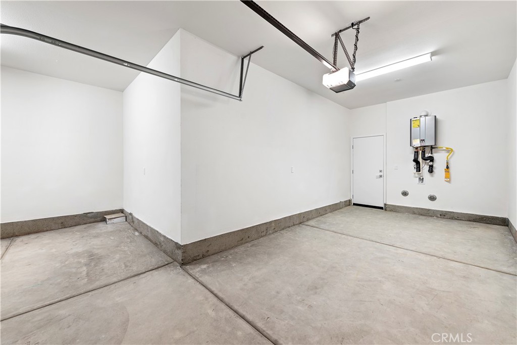 Serrano Summit - Residential Lease