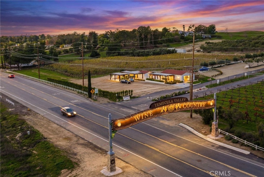 41309 Avenida Biona
