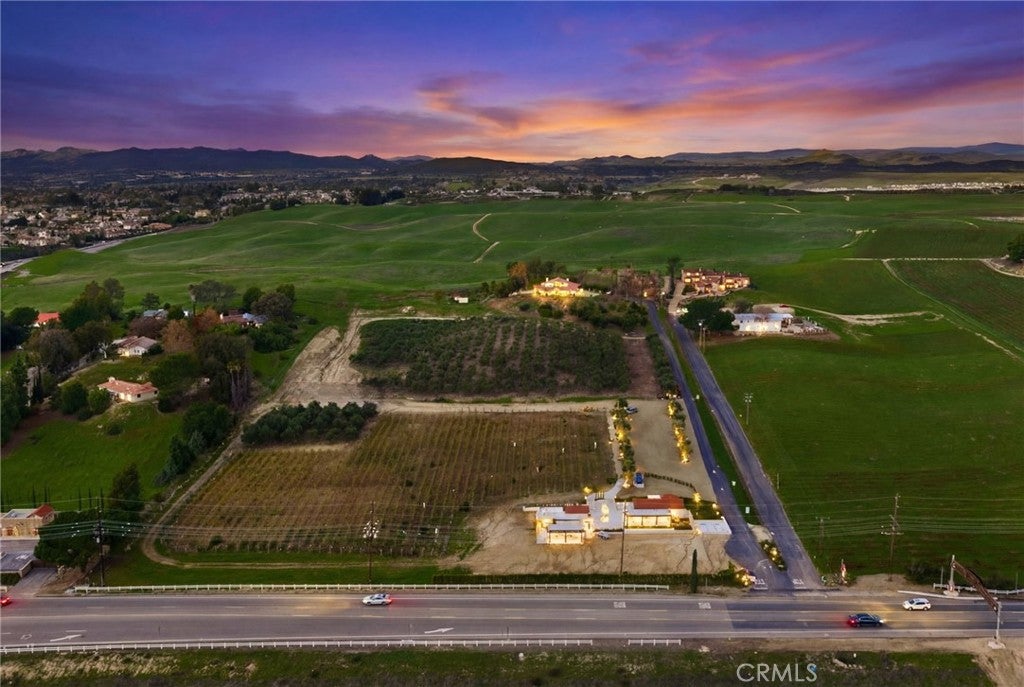 41309 Avenida Biona