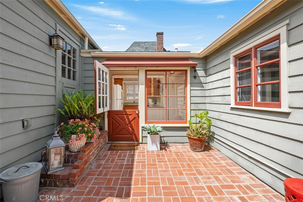 551 Anita Street