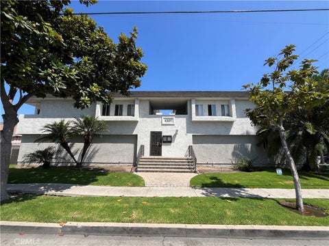 Photo of 4307 W 142nd Street #4, Hawthorne, CA 90250 (MLS # SB26204686)